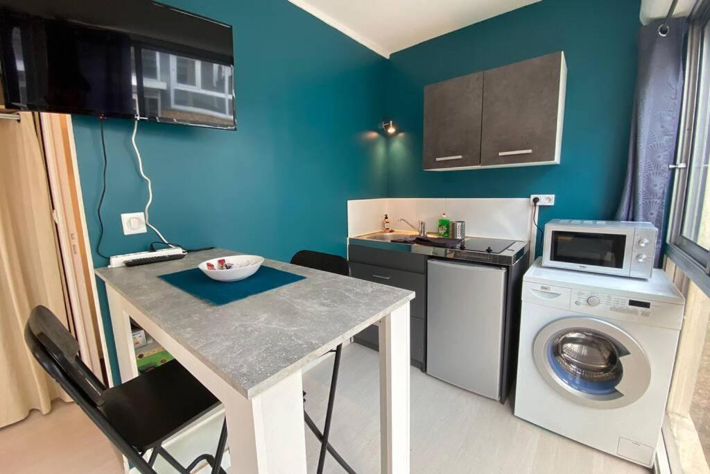 Studio & Parking Prive Centre Orleans Tram Au Pied Apartment Exterior photo
